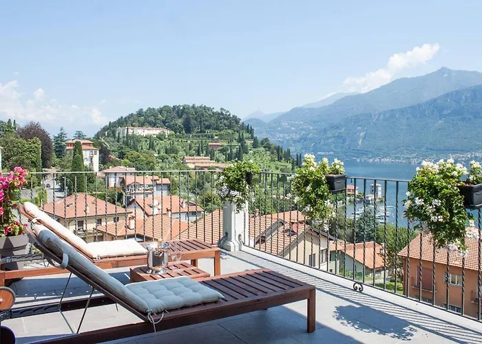 アパート Miralago Rosa Terrazza ベッラージョ